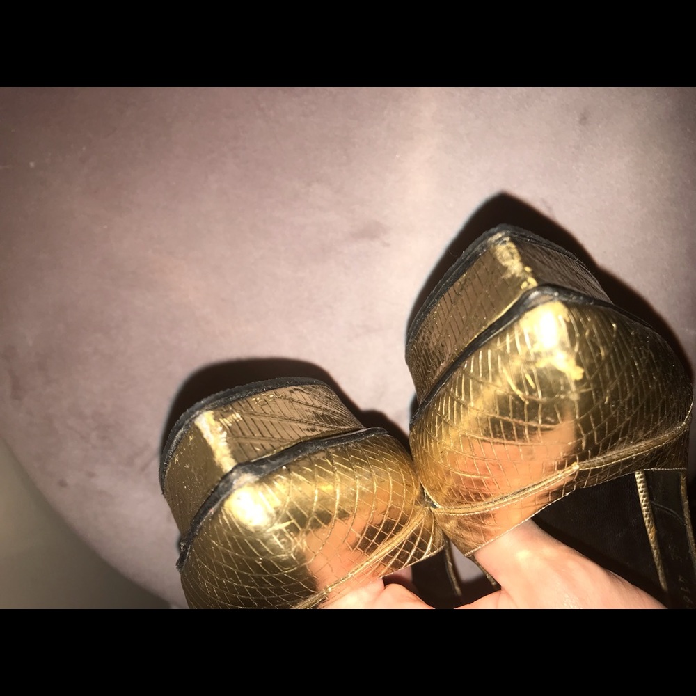 YSL pumps - Picture 7 of 7